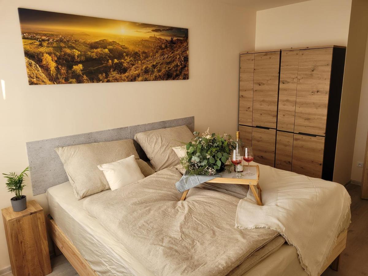 Zamek Na Dlani Mikulov Apartamento Exterior foto