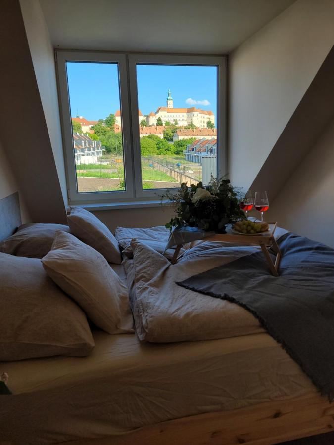 Zamek Na Dlani Mikulov Apartamento Exterior foto