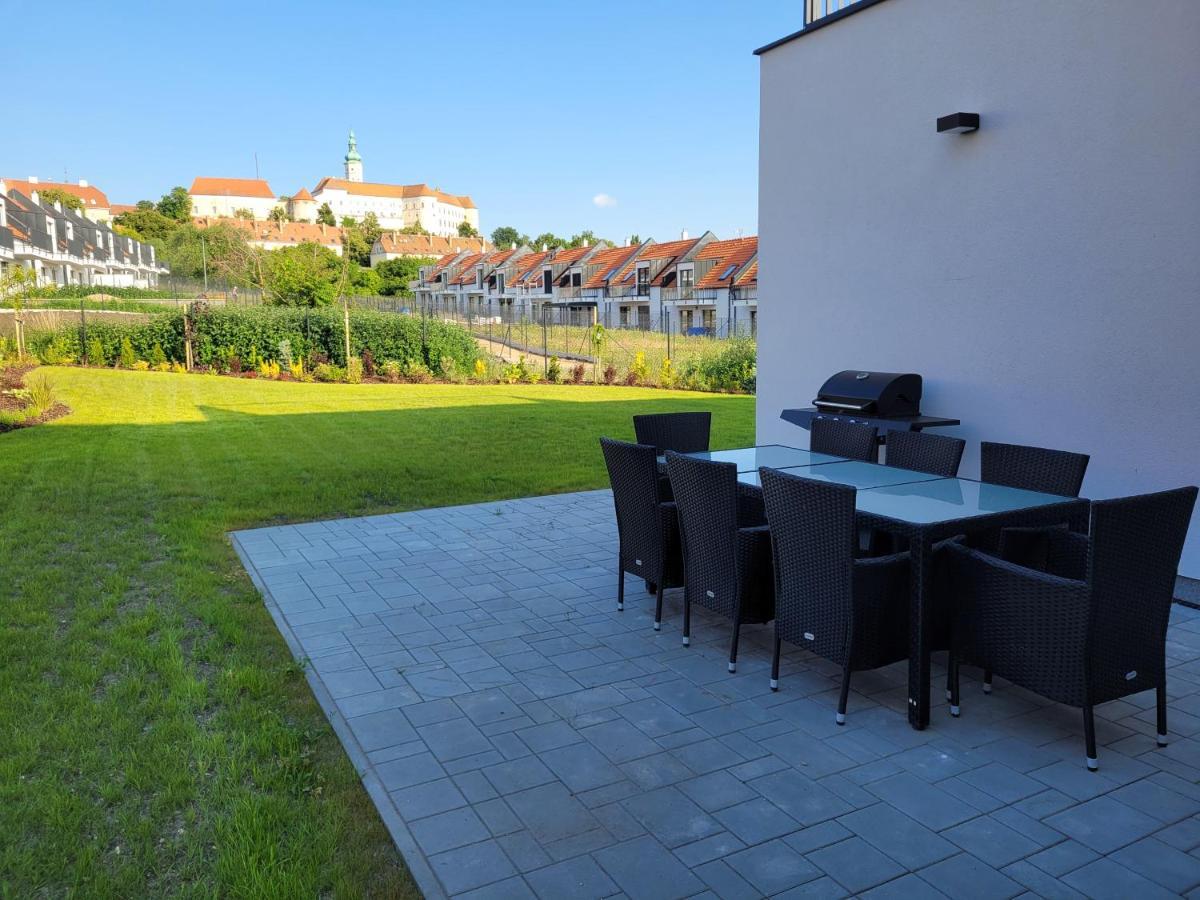 Zamek Na Dlani Mikulov Apartamento Exterior foto